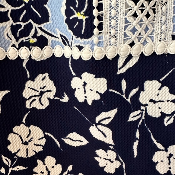 Eliza J Blue Sleeveless Dress - Picture 5 of 8